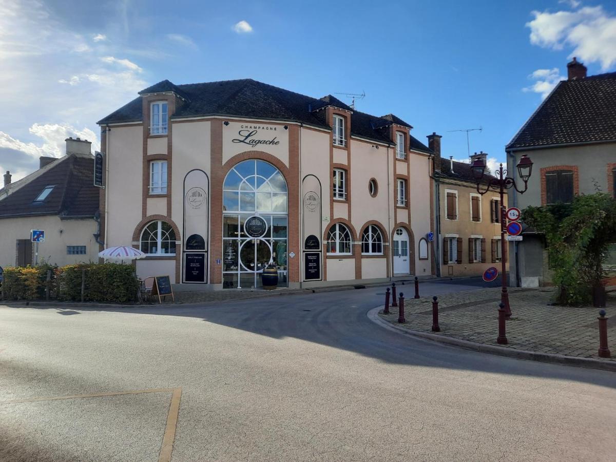 L'Insolite Pierry Exterior foto